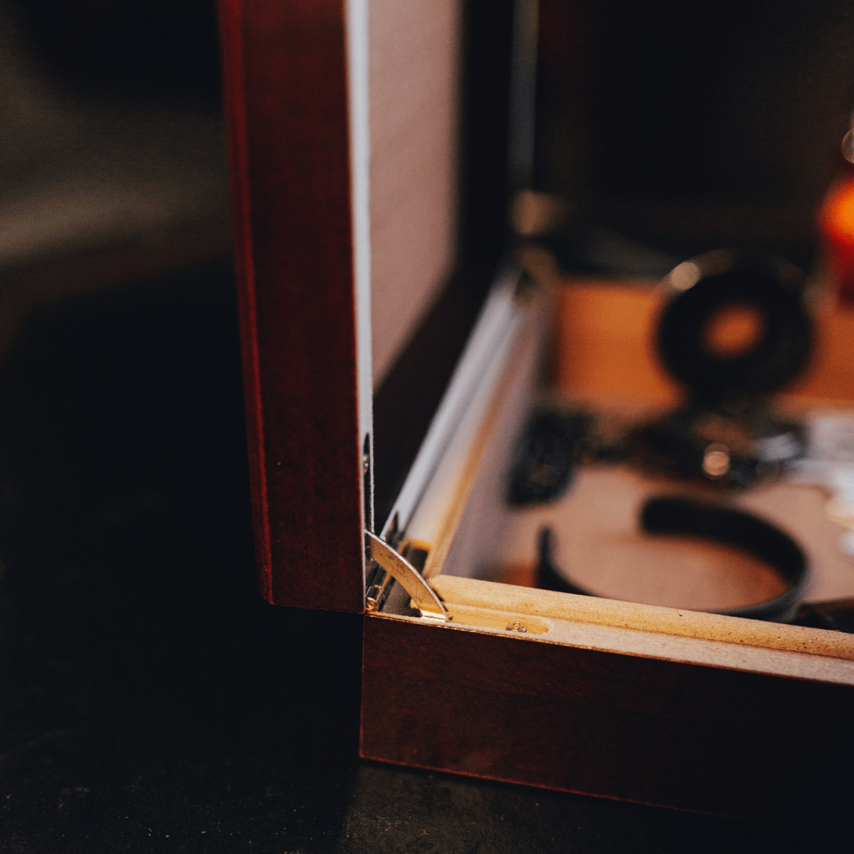 Unique Personalized The Legacy Cigar Box Customized Gifts for Men Groovy Cigars, a personalized cigar gift engraved and shipped by Groovy Cigars