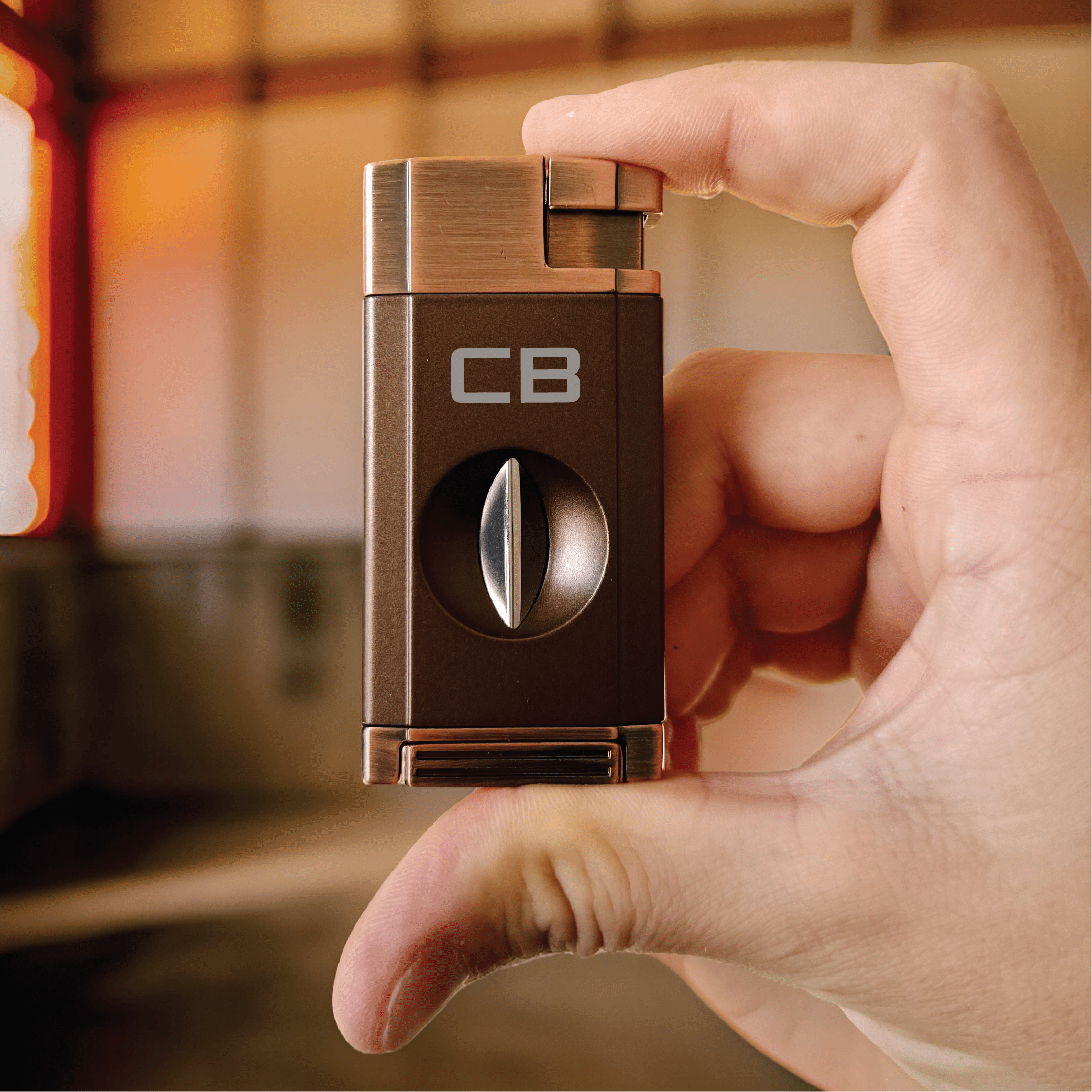 Elegant Personalized V-Cut Lighter: Dual Flame Precision 