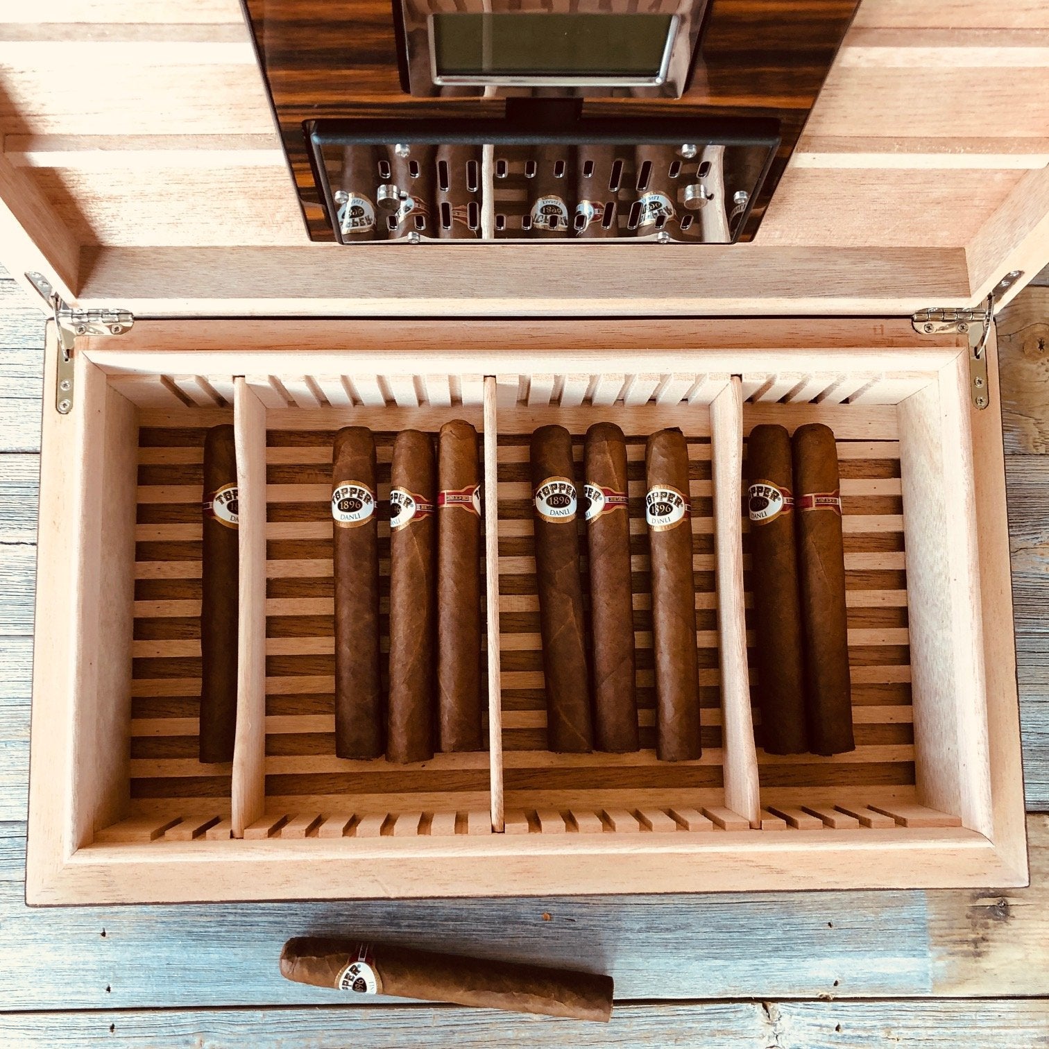 Suit and Tie Humidor 