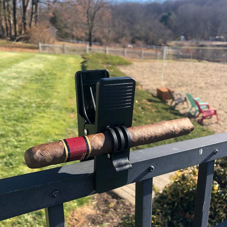 Third Hand Cigar 